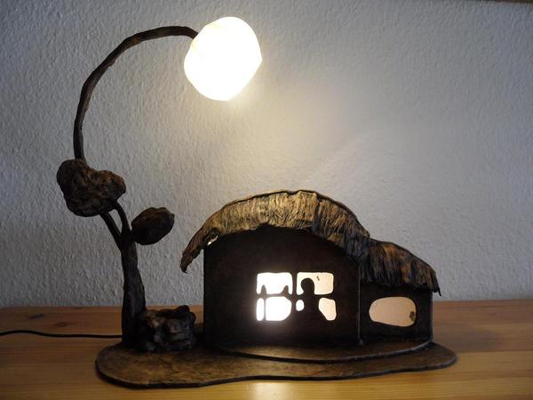 aus Hanji-Papier hergestellte Lampe